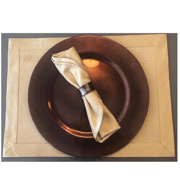 Table Runner - Picture 3 of 3